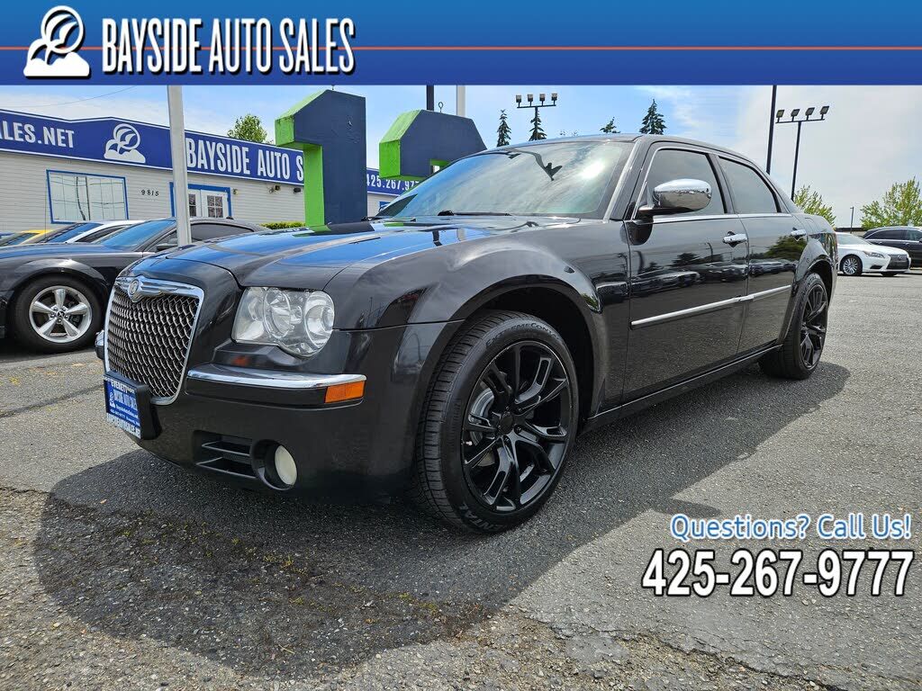 2010 CHRYSLER 300