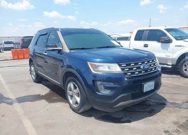 2017 FORD Explorer