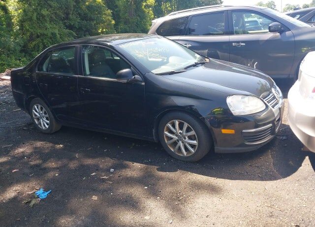2010 VOLKSWAGEN Jetta