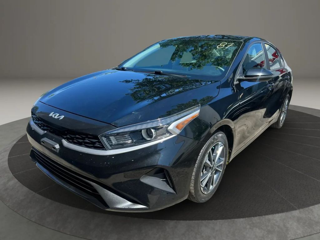 2023 KIA Forte