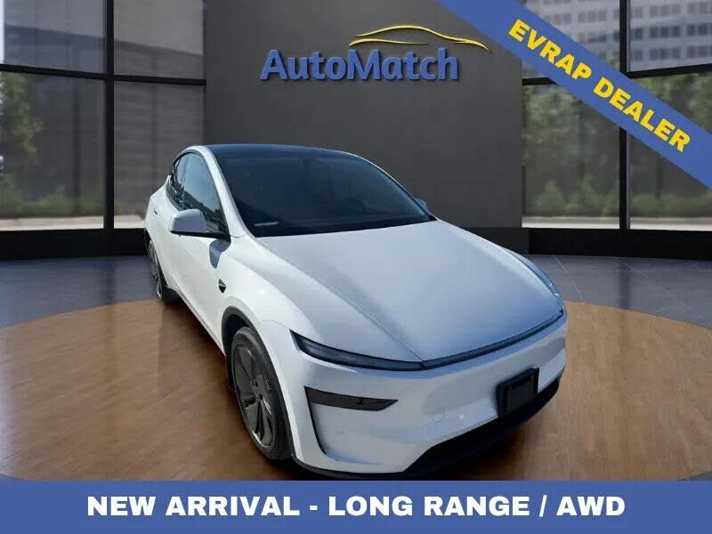 2026 TESLA Model Y