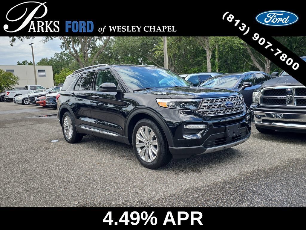 2023 FORD Explorer
