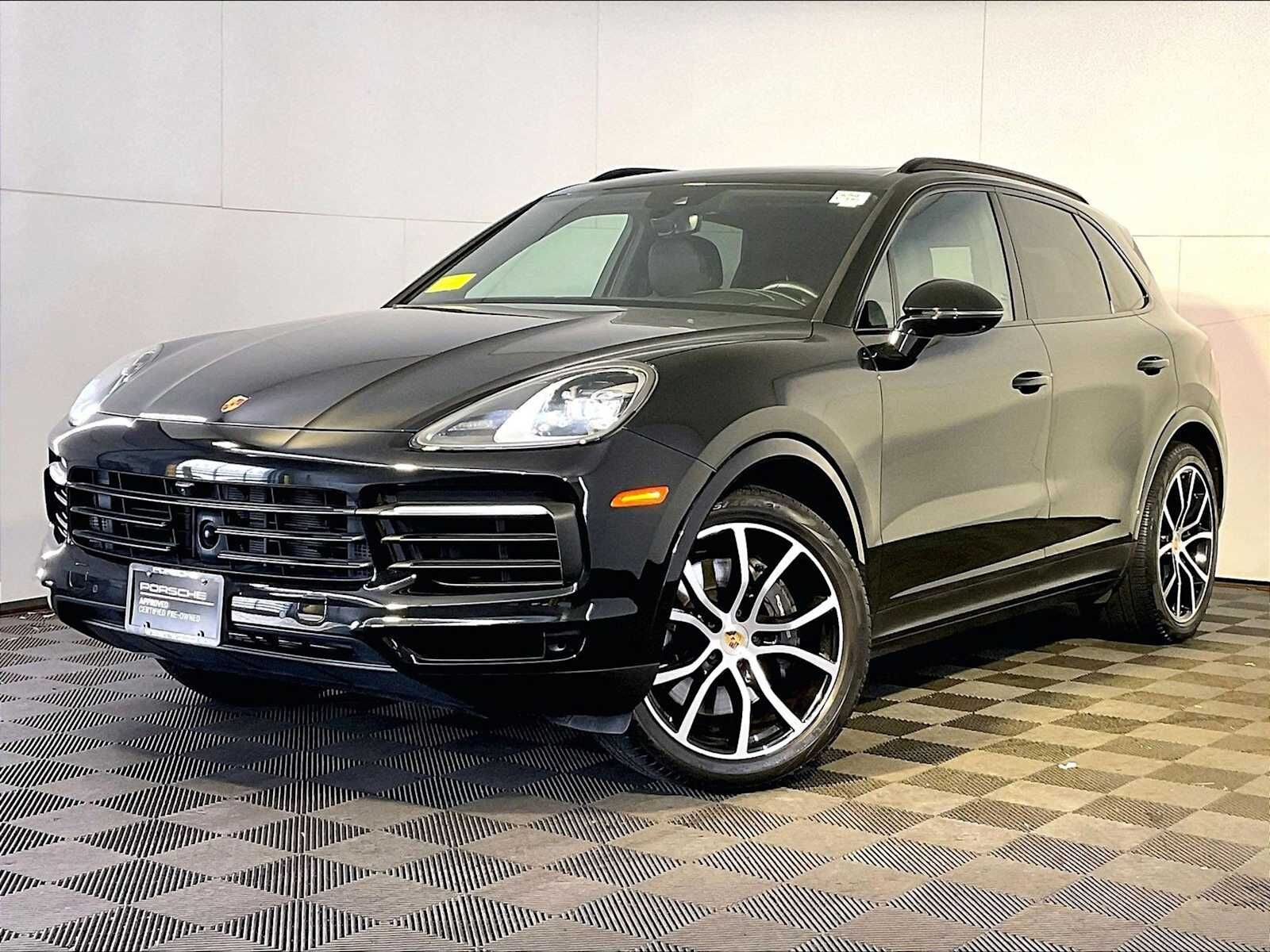 2023 PORSCHE Cayenne