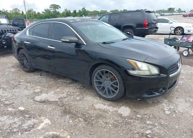 2011 NISSAN Maxima