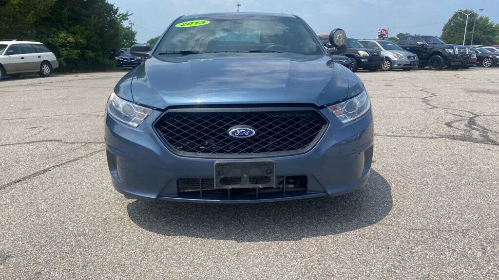2013 FORD Taurus