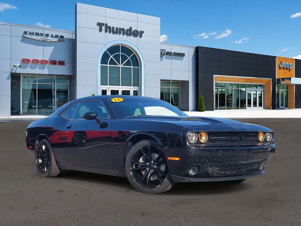 2016 DODGE Challenger