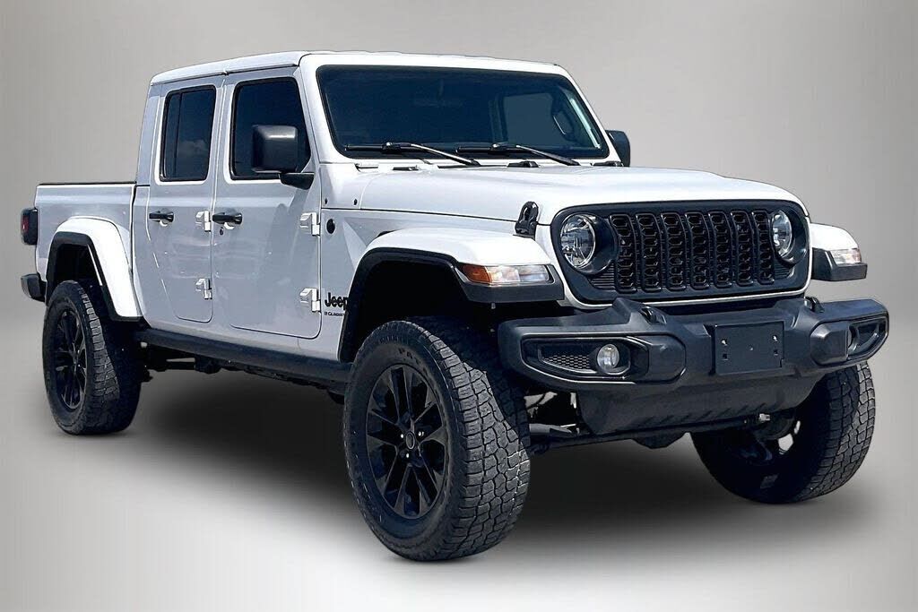 2025 JEEP Gladiator