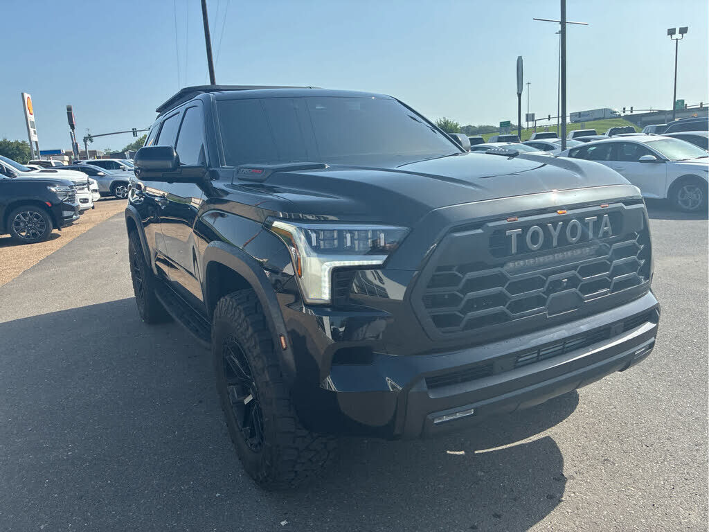 2025 TOYOTA Sequoia