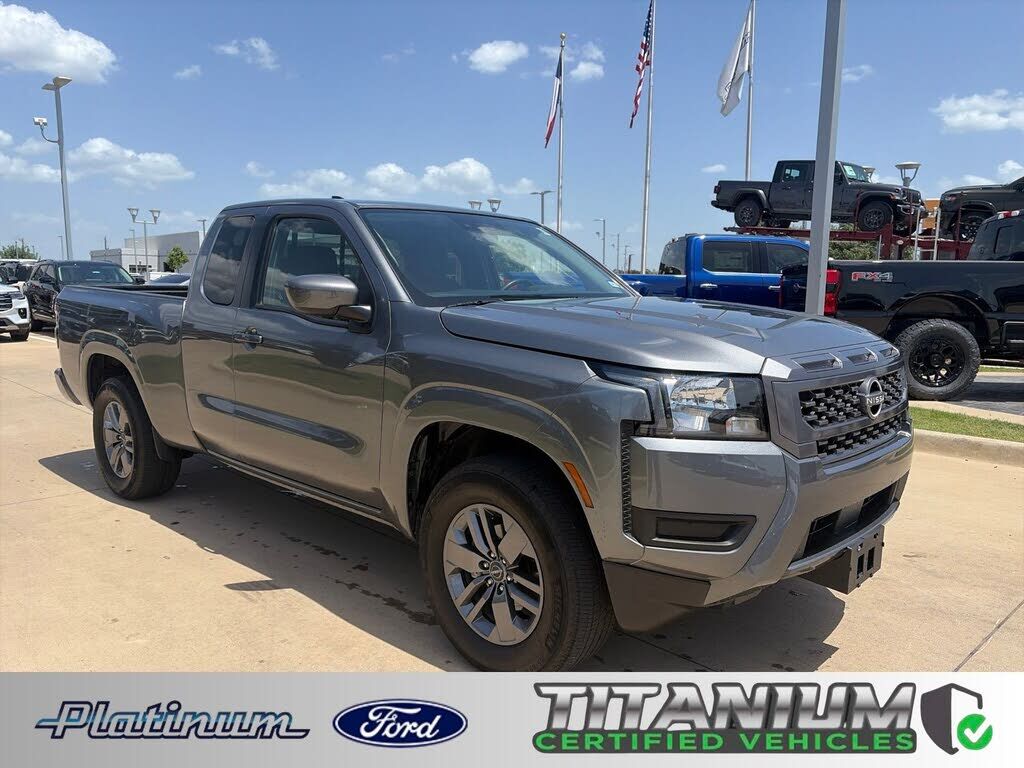 2025 NISSAN Frontier