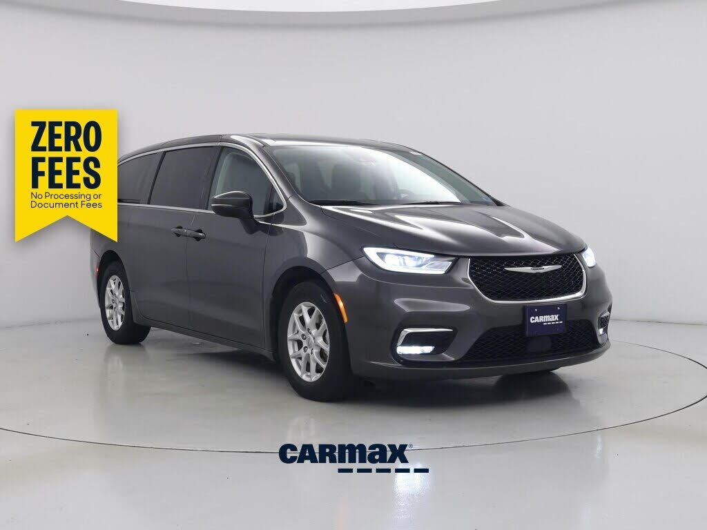 2023 CHRYSLER Pacifica