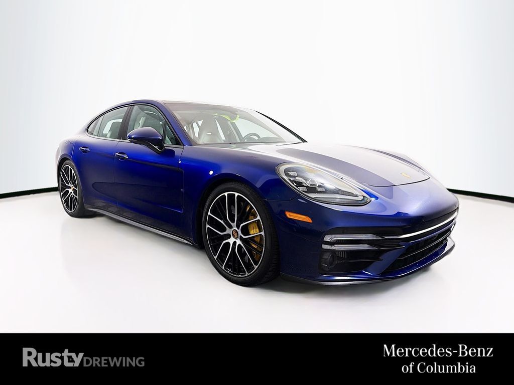2022 PORSCHE Panamera
