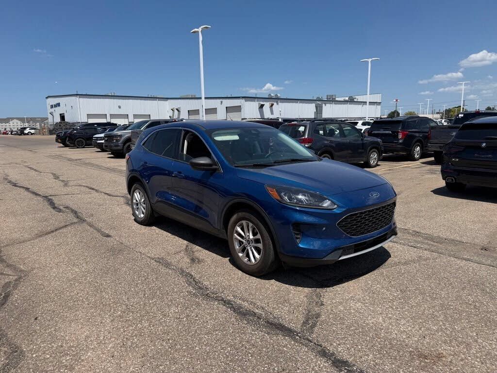 2022 FORD Escape