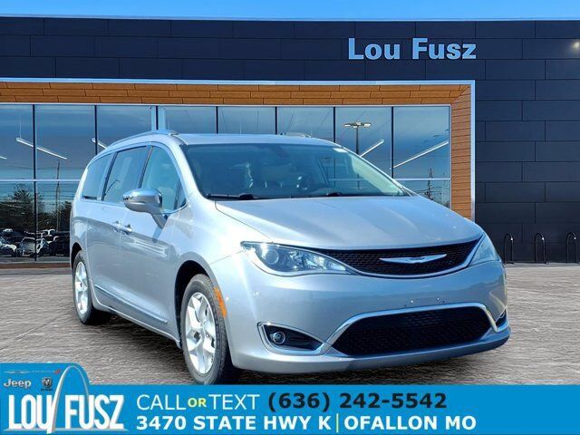 2019 CHRYSLER Pacifica