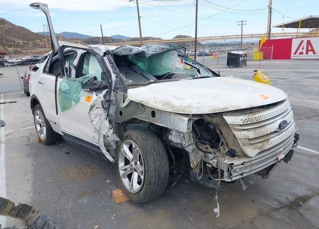 2014 FORD Explorer
