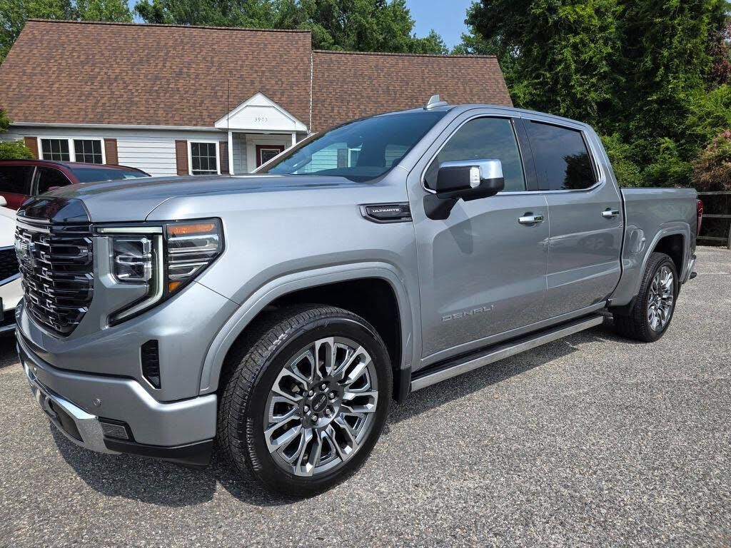 2024 GMC Sierra