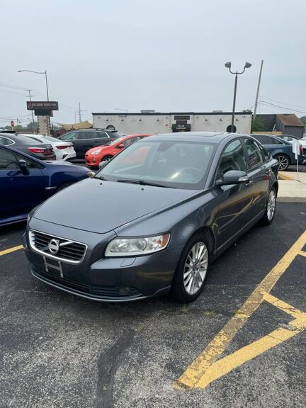 2011 VOLVO S40