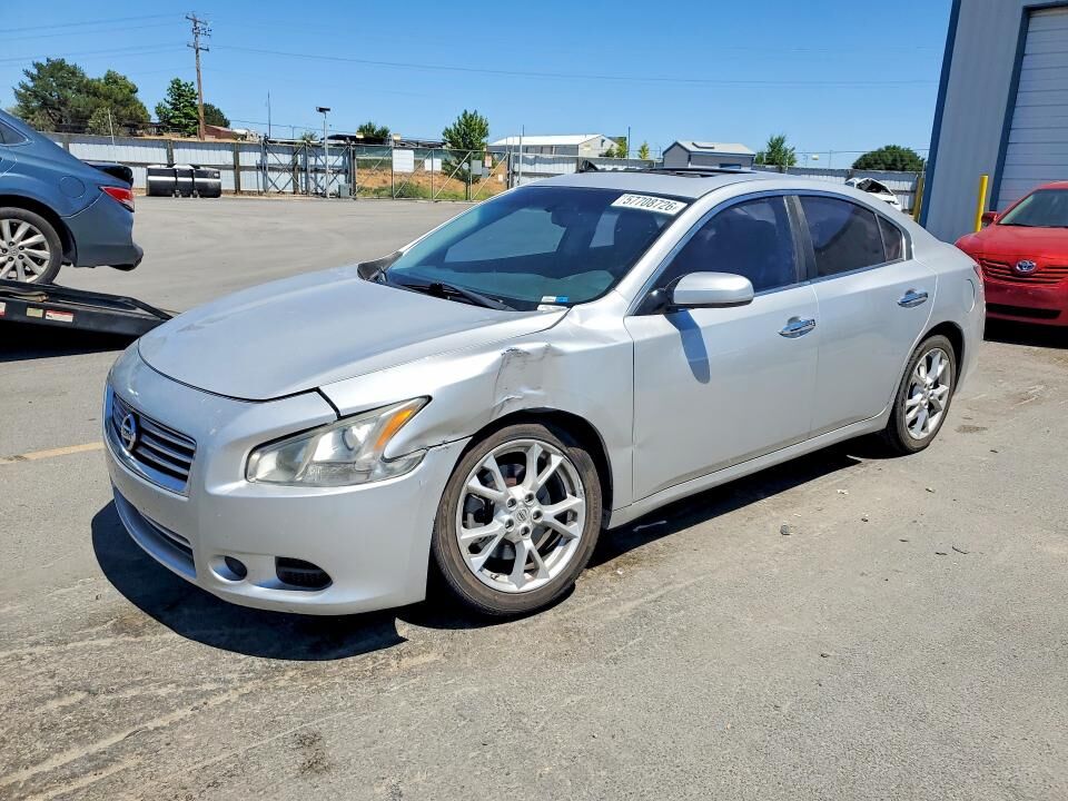 2014 NISSAN Maxima