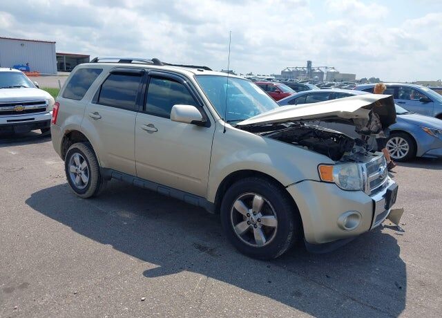 2011 FORD Escape