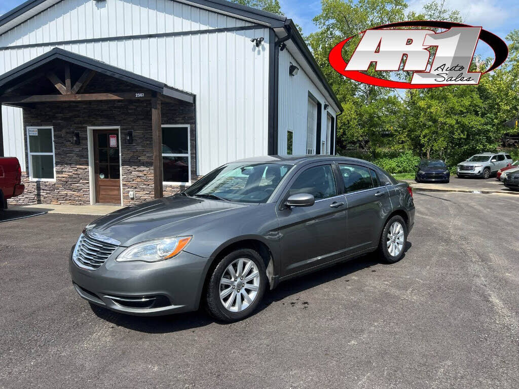 2013 CHRYSLER 200