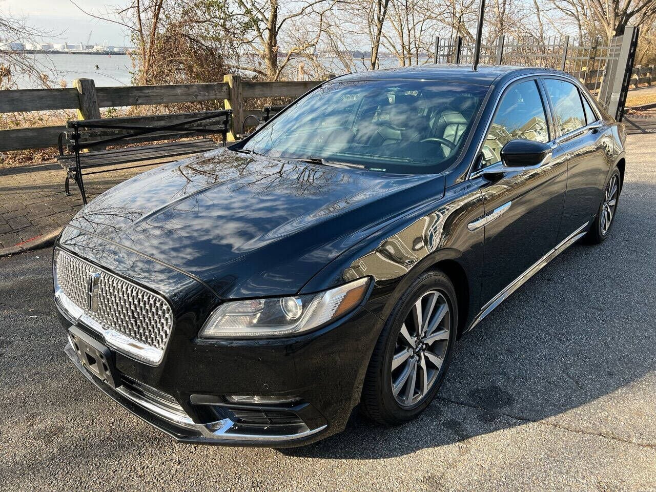 2018 LINCOLN Continental