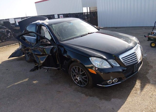 2011 MERCEDES-BENZ E-Class