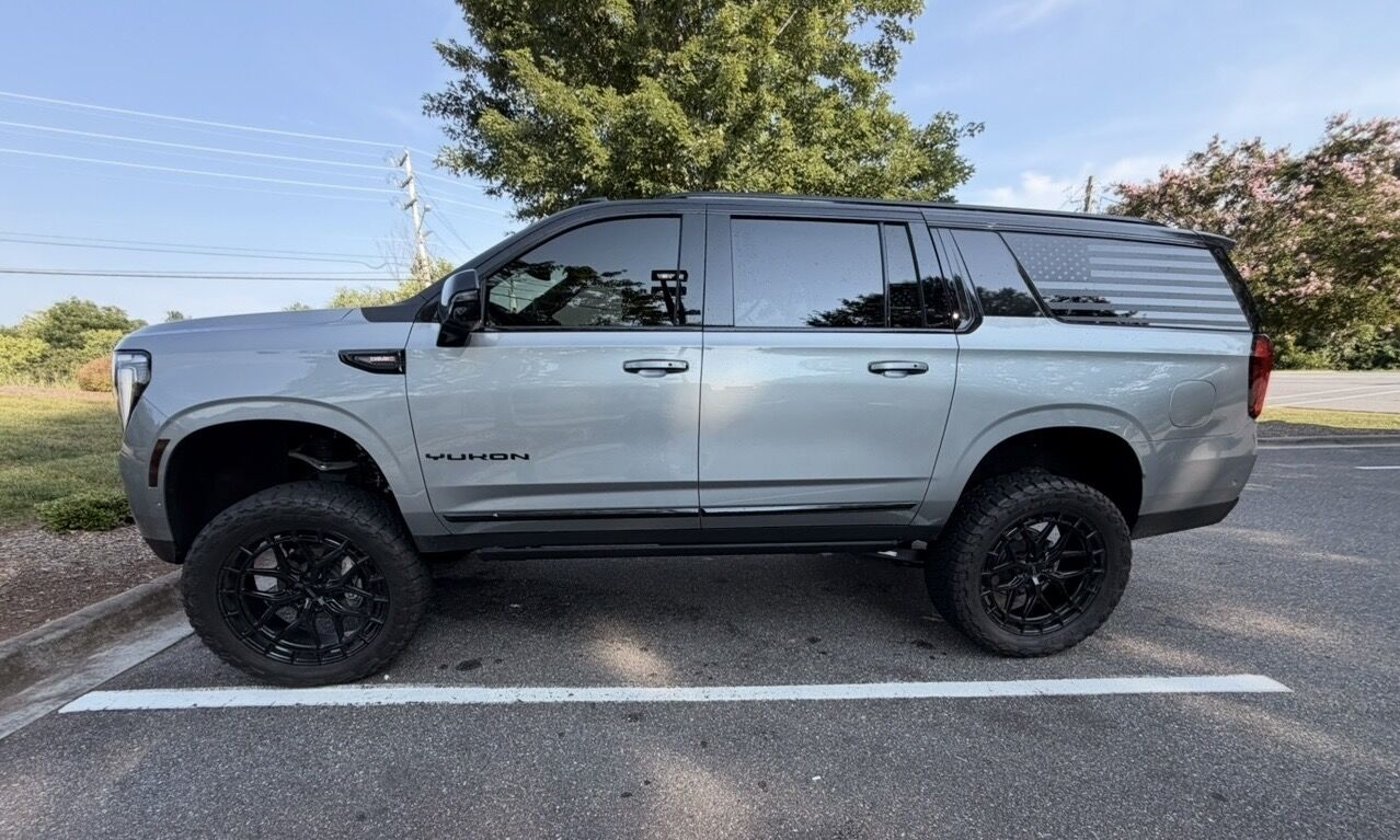 2025 GMC Yukon XL