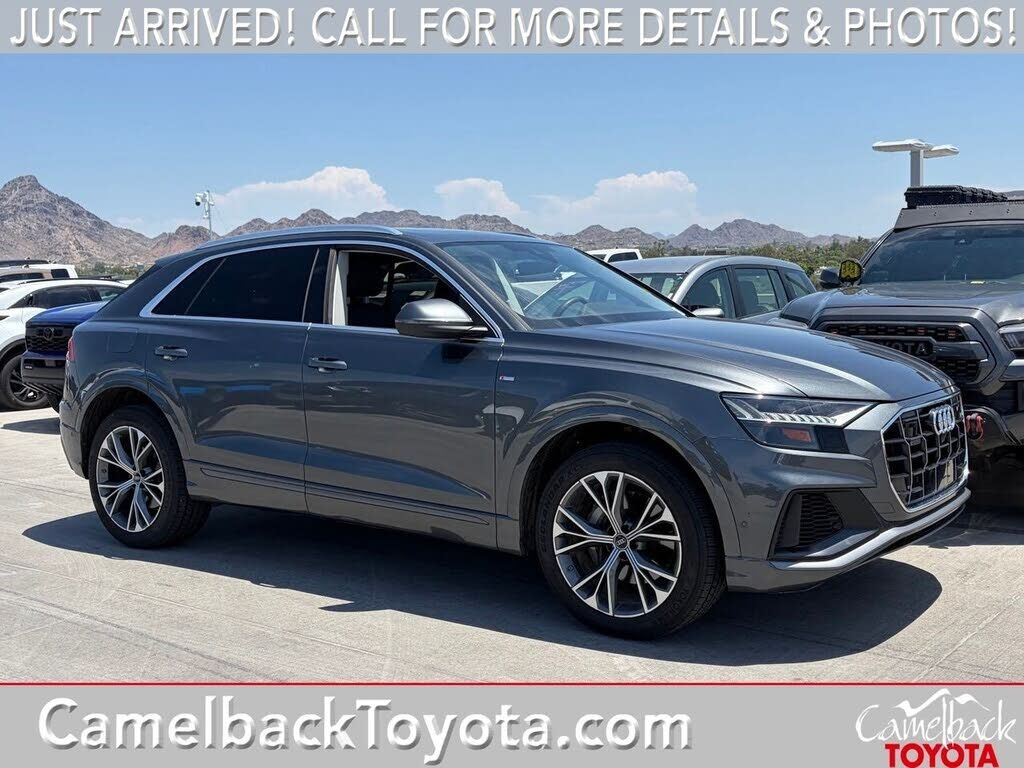 2023 AUDI Q8