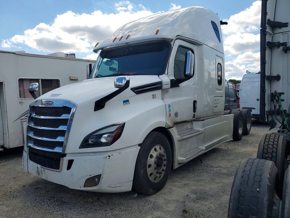 2019 FREIGHTLINER New Cascadia 126" Sleepercab