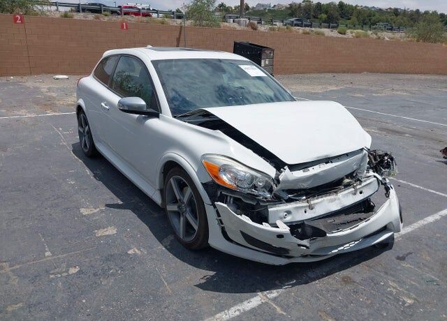 2013 VOLVO C30