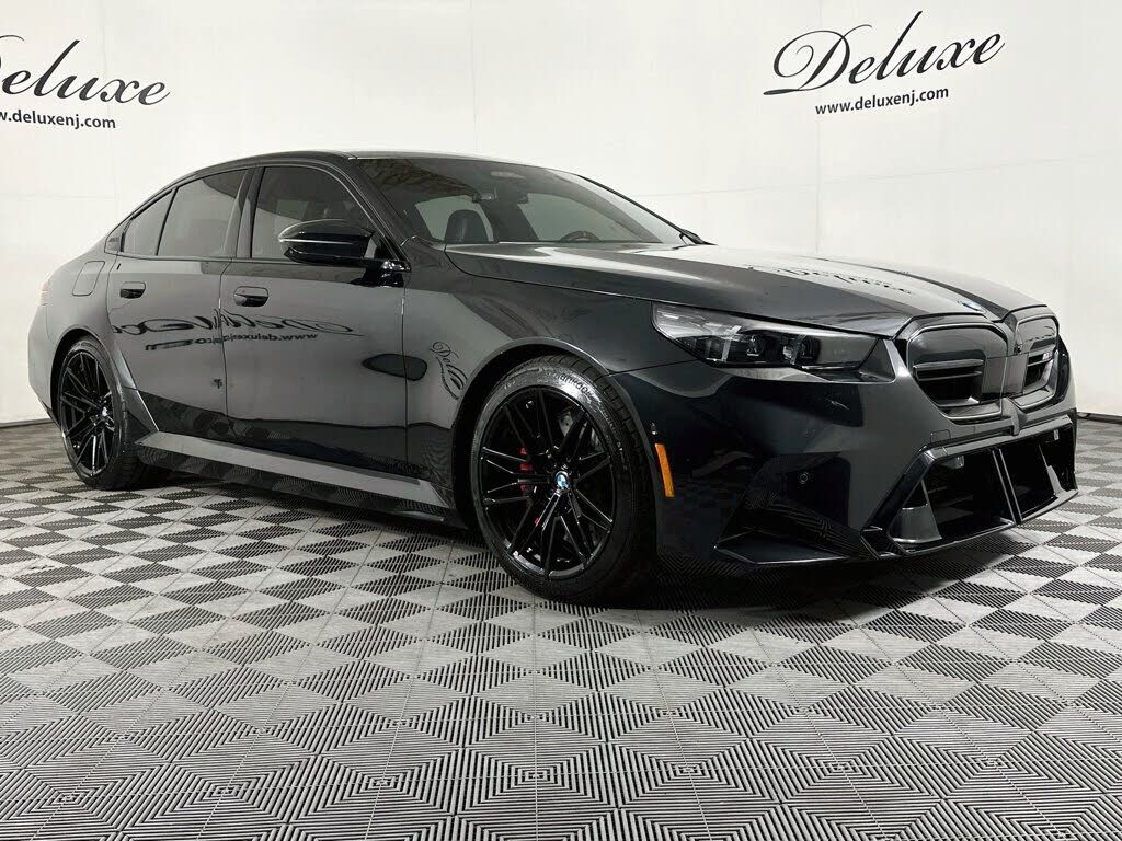 2025 BMW M5