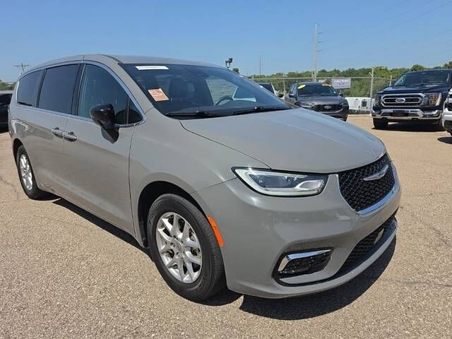 2025 CHRYSLER Pacifica