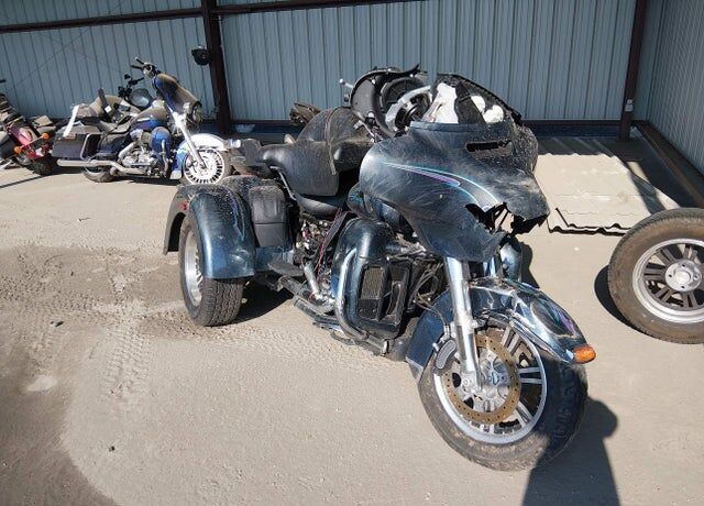 2015 HARLEY DAVIDSON Tri Glide Ultra Classic
