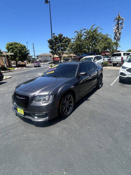 2017 CHRYSLER 300