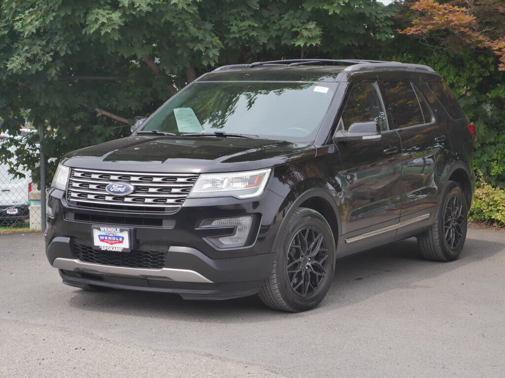 2017 FORD Explorer