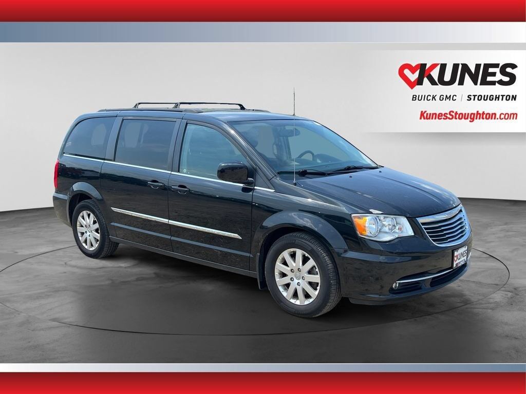 2016 CHRYSLER Town and Country