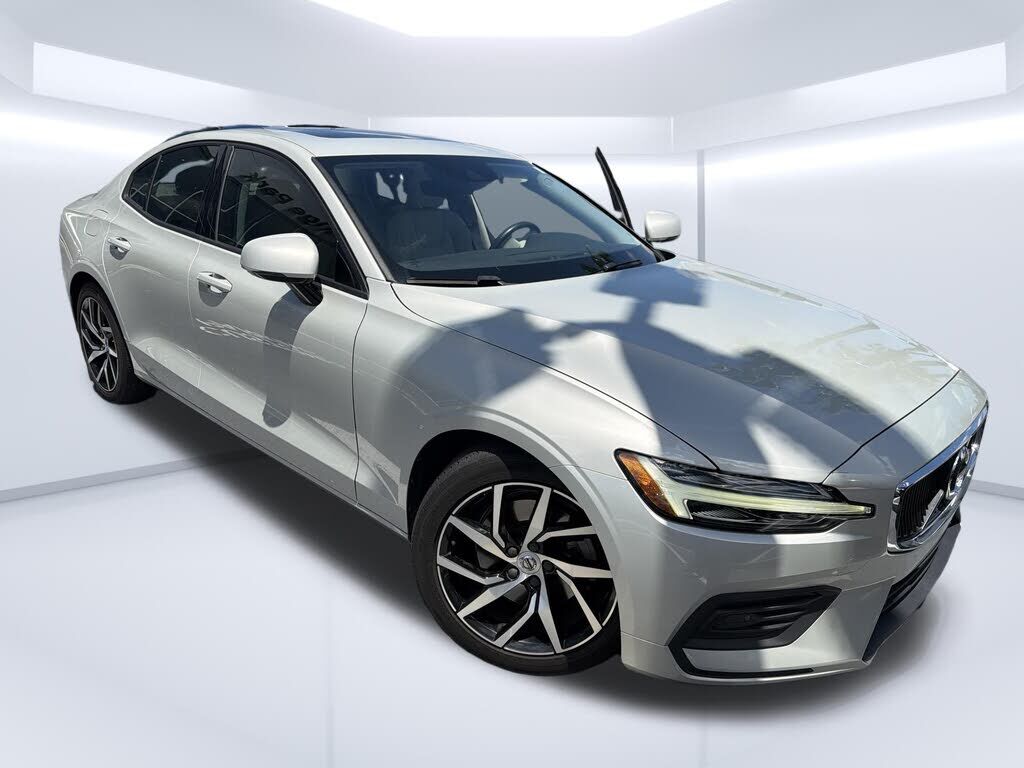 2020 VOLVO S60