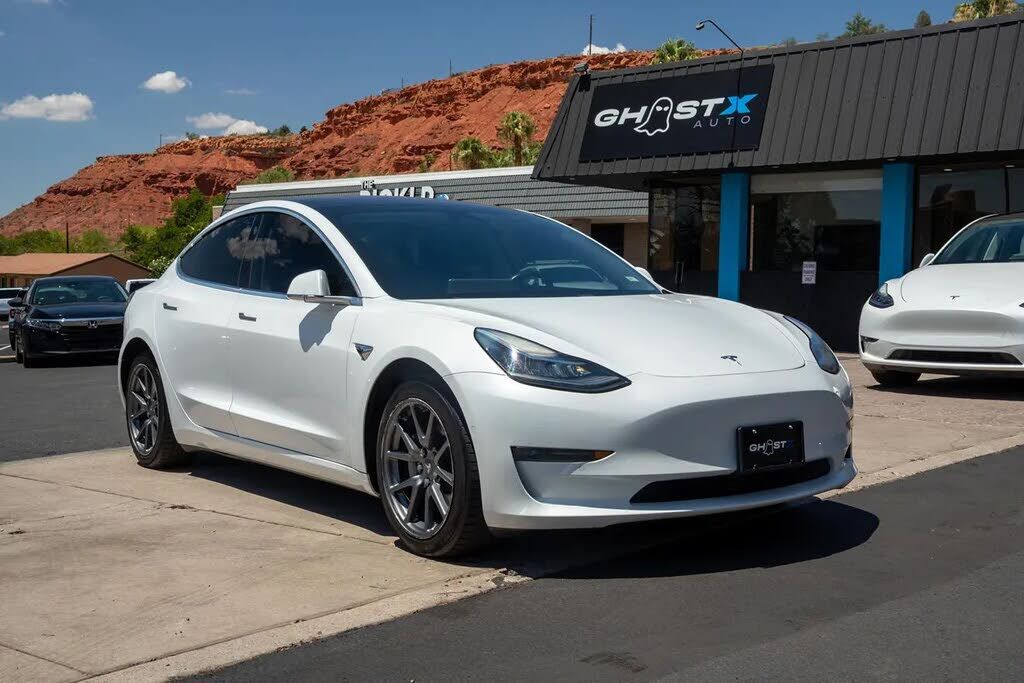 2018 TESLA Model 3