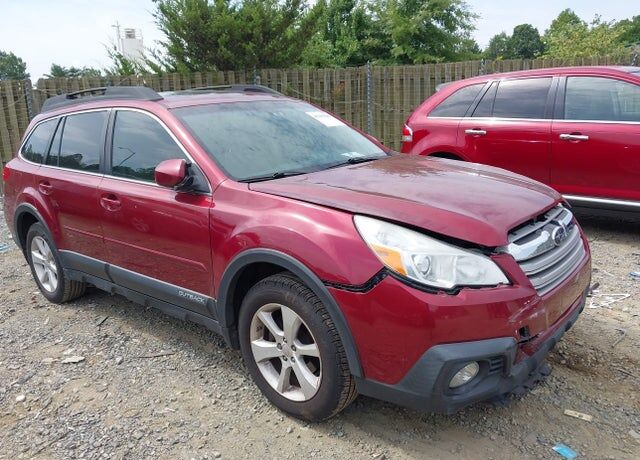2014 SUBARU Outback
