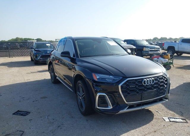 2021 AUDI Q5 e