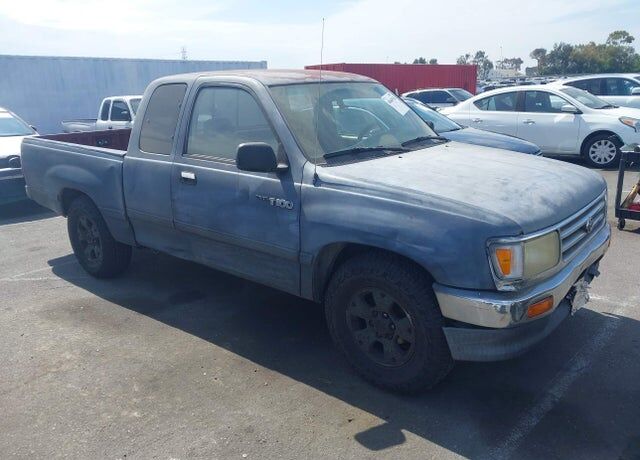 1996 TOYOTA T100