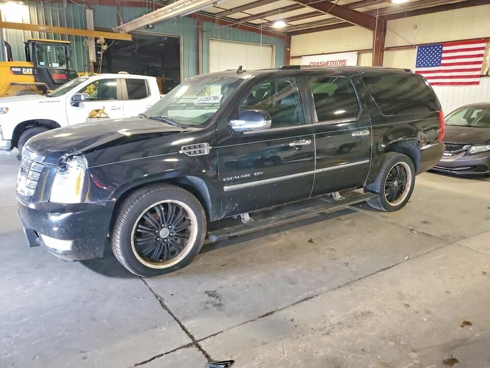 2011 CADILLAC Escalade