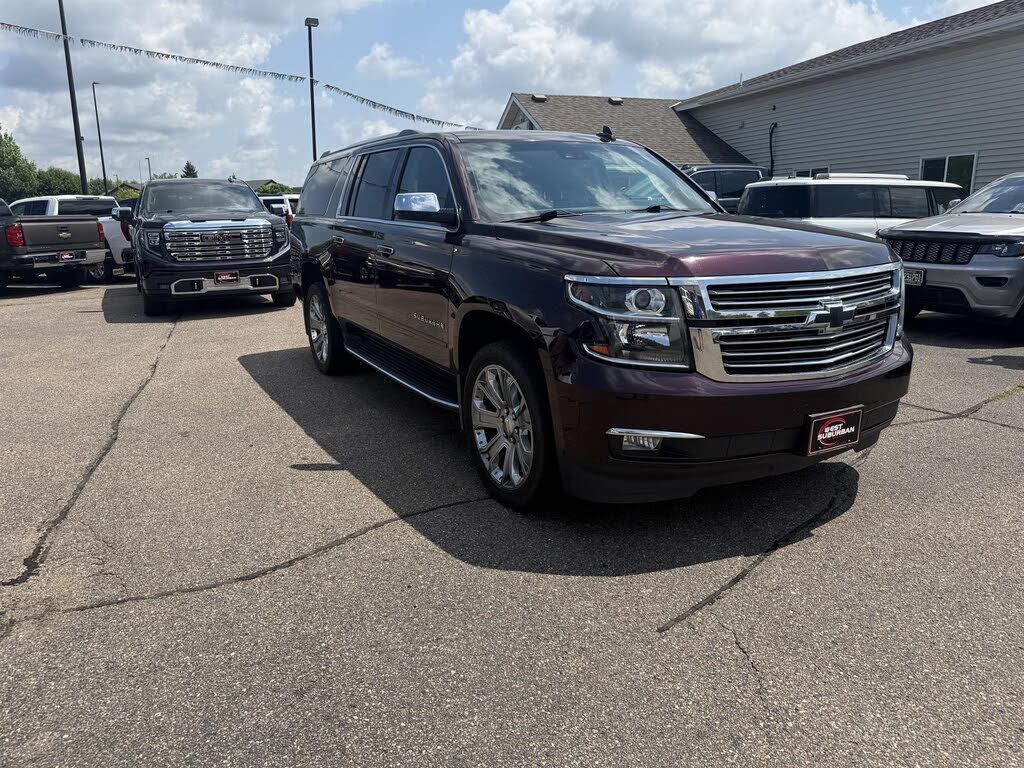 2017 CHEVROLET Suburban