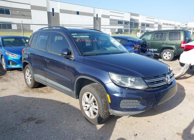 2016 VOLKSWAGEN Tiguan