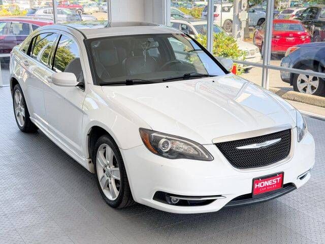 2014 CHRYSLER 200