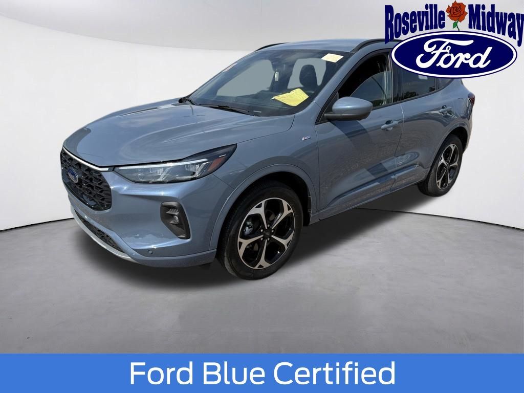 2024 FORD Escape