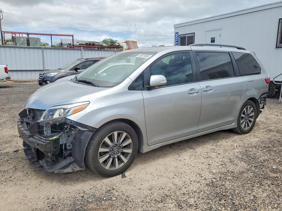 2020 TOYOTA Sienna