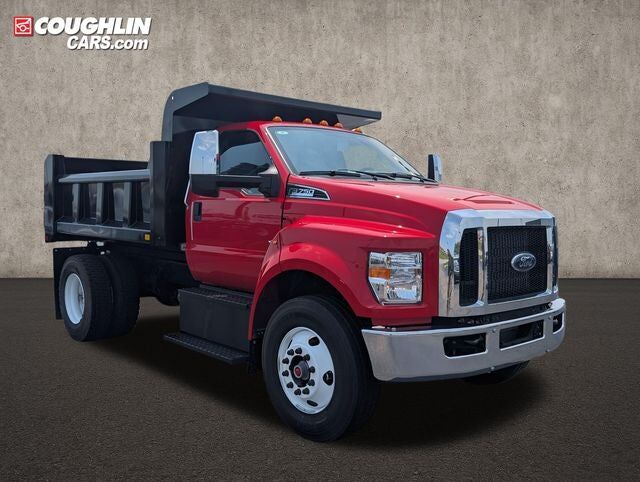 2025 FORD F-750