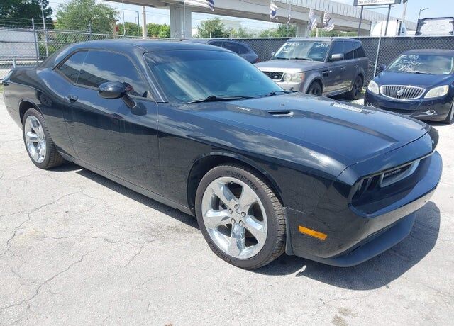 2013 DODGE Challenger