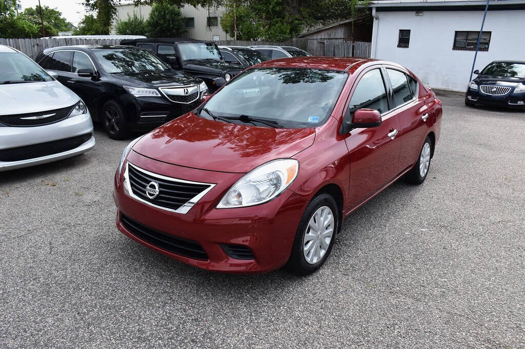 2014 NISSAN Versa