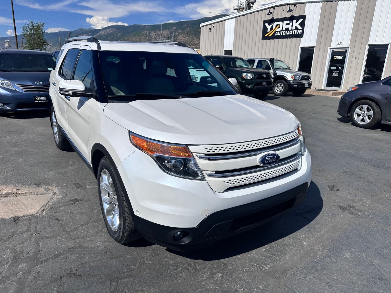 2014 FORD Explorer